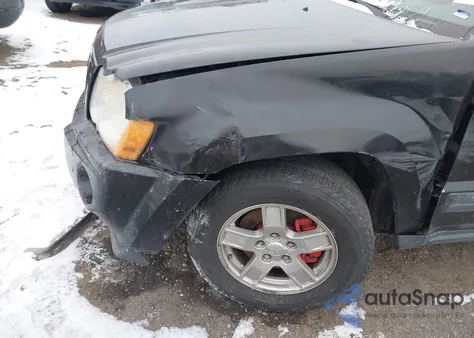 2005 Jeep Grand Cherokee Laredo z USA, uszkodzony, nr VIN 1J4GS48K35C574436